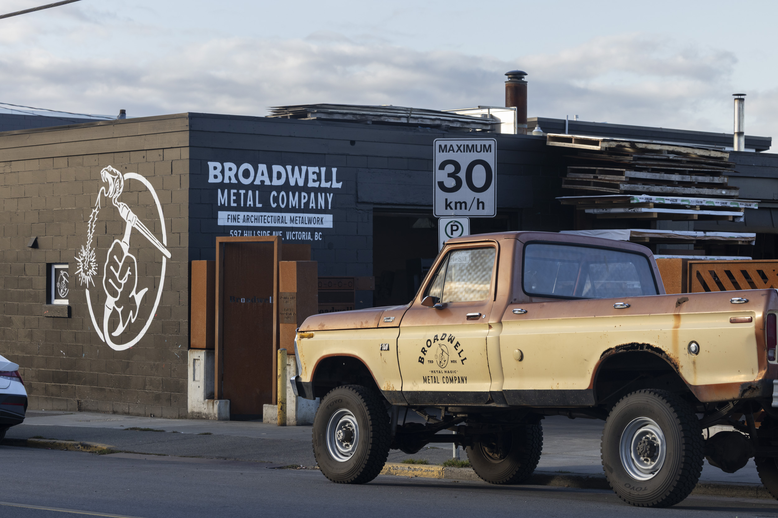 Broadwell Metal exterior of shop & yard