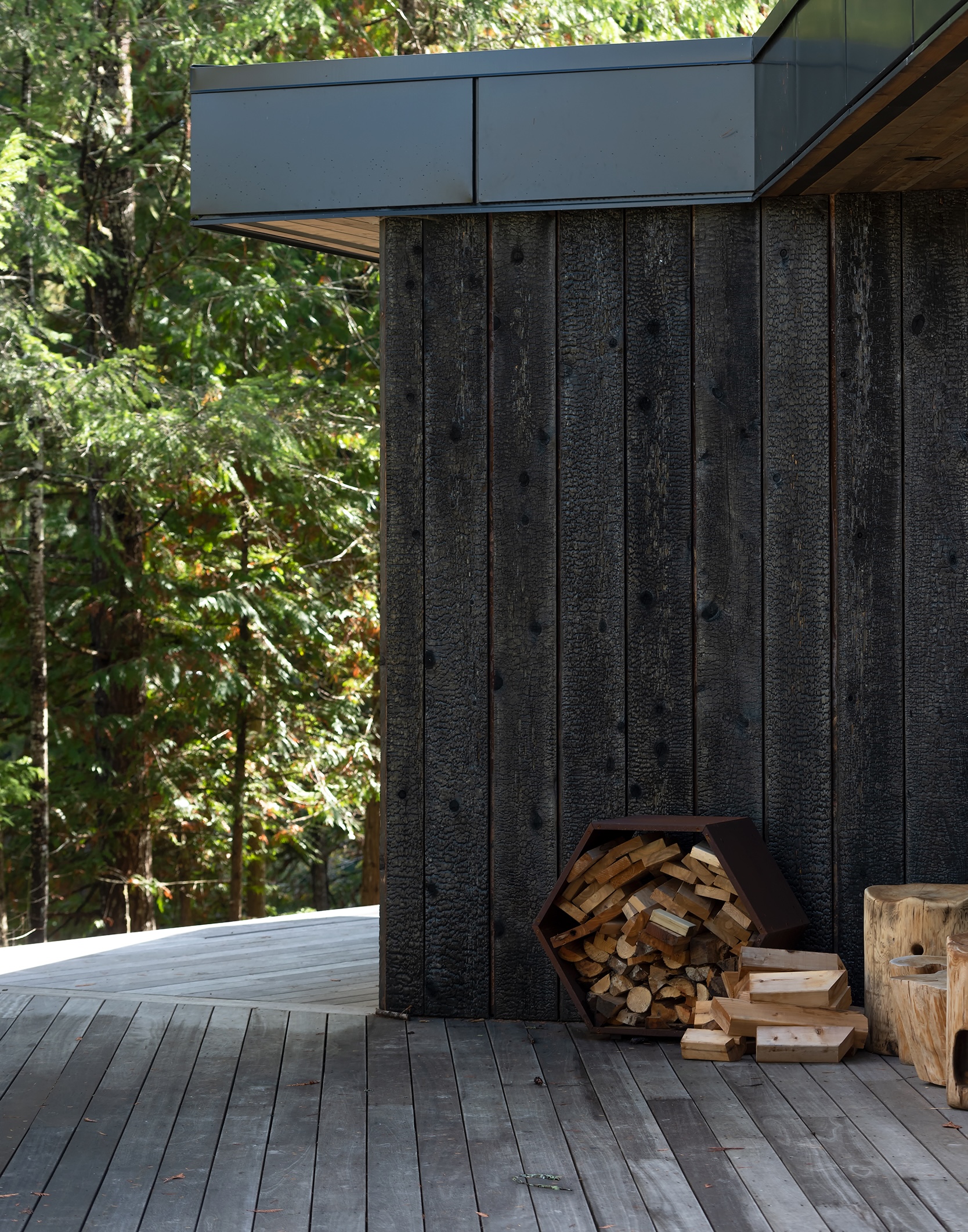 Broadwell Metal PNW firewood storage